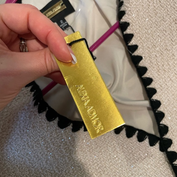 New Alexia Admor Yaiya Button Front Tweed Sheath Dress Cream sz 2 - Picture 5 of 9